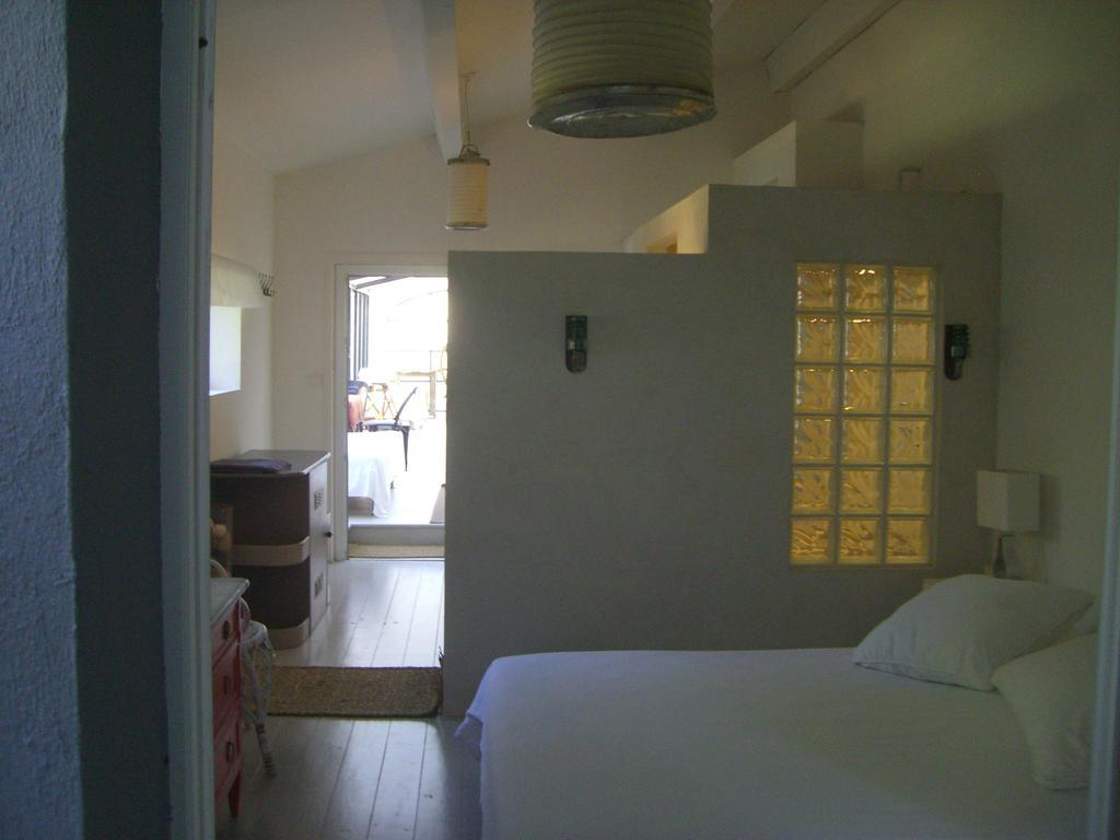 Bed and Breakfast Le Mas De Notre-Dame La Londe-les-Maures Zimmer foto